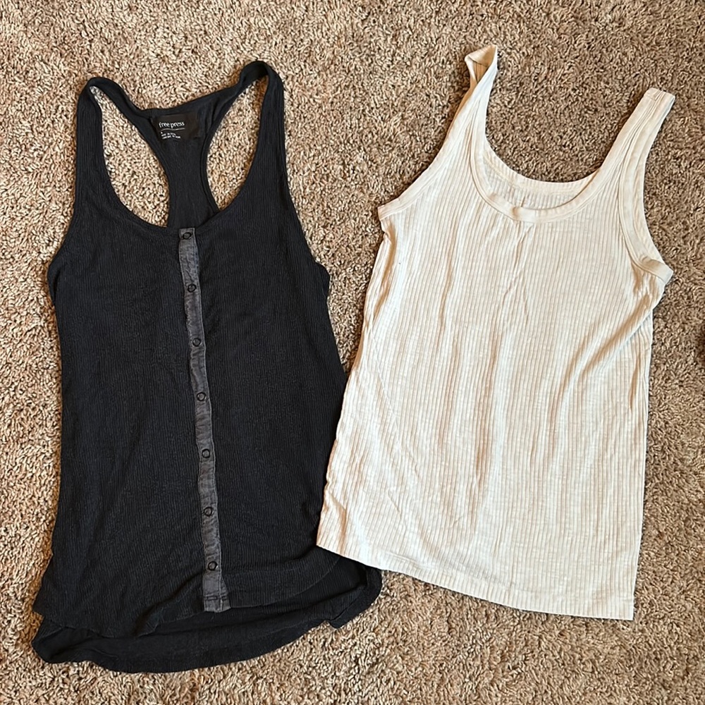 Nordstrom Free Press and Aerie Tanks